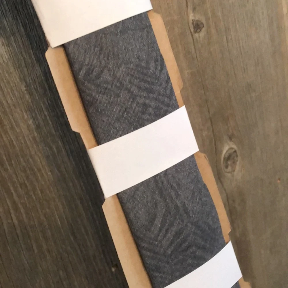 Express Men’s Palm Leaf Tie in Charcoal Gray